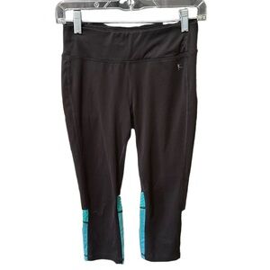 Danskin Now Leggings Womens xs Black Capri Teal Accents Athleisure